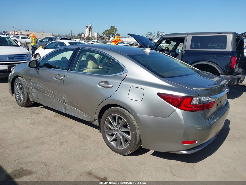 LEXUS ES 300H - zdjęcie 3