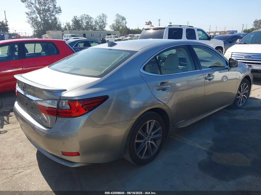 LEXUS ES 300H - zdjęcie 4