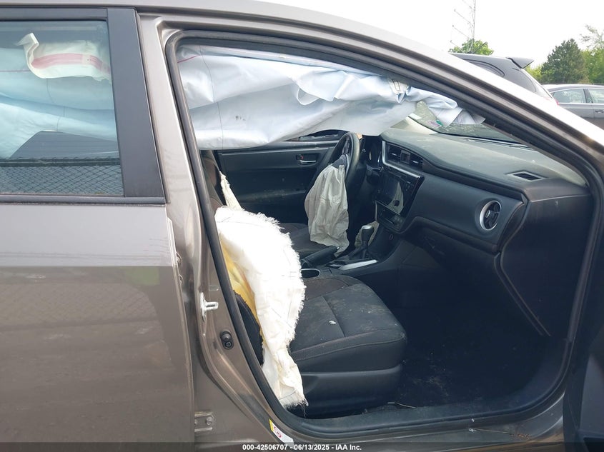 2017 TOYOTA COROLLA LE - 2T1BURHE8HC779425