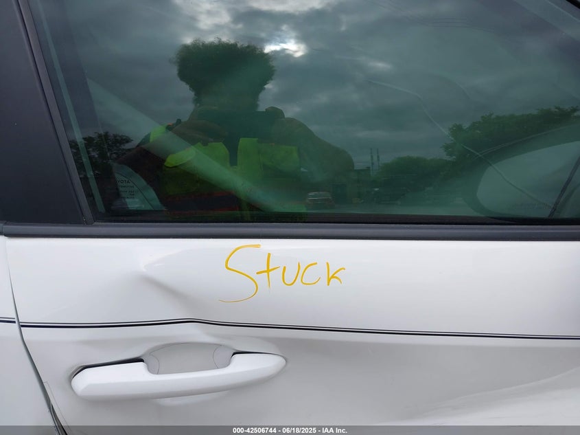 2023 TOYOTA RAV4 LE - 2T3F1RFV1PW350337