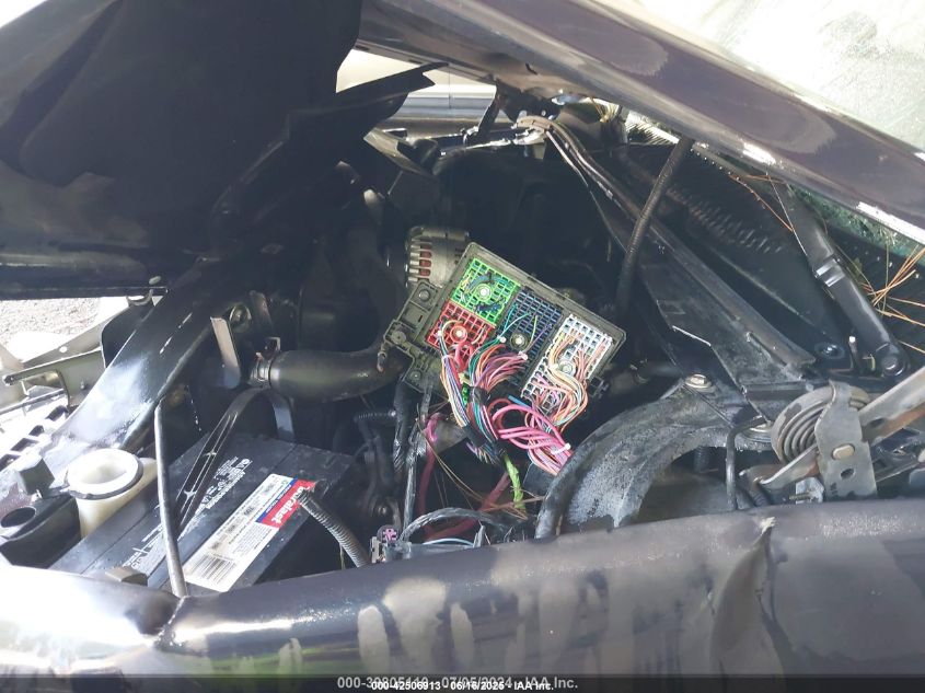 2004 Chevrolet Tahoe Ls VIN: 1GNEC13VX4R225156 Lot: 42506913