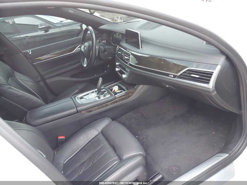 2019 BMW 750I VIN: WBA7F0C5XKGM24636