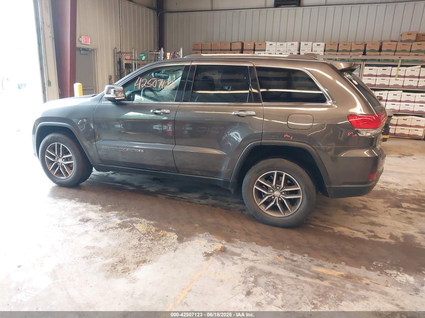 VIN 1C4RJFBG3HC844643 2017 JEEP GRAND CHEROKEE LIMITED 4X4