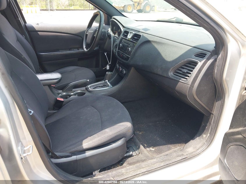 2012 CHRYSLER 200 VIN: 1C3CCBAB4CN295616
