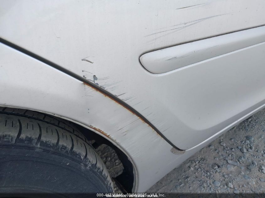 2003 Toyota Camry Le VIN: 4T1BE32K53U777583 Lot: 42507330