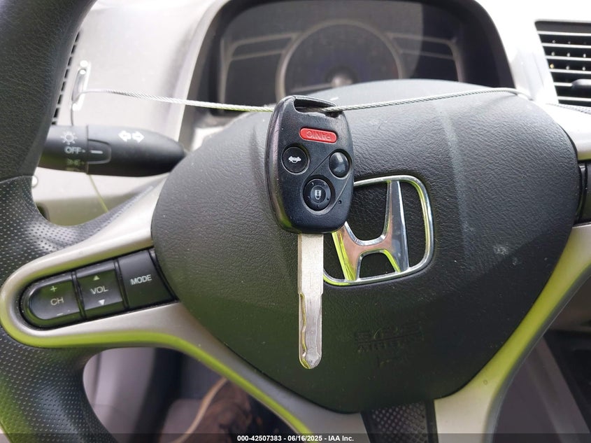 2010 HONDA CIVIC VIN: 19XFA1F83AE061507