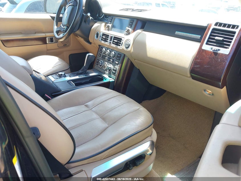 2008 LAND ROVER RANGE ROVER VIN: SALMF15418A284352
