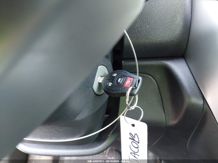 2019 NISSAN VERSA 1.6 SV - 3N1CN7AP5KL829352