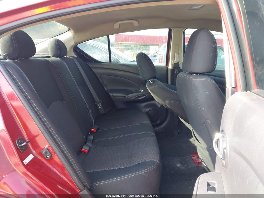 2019 NISSAN VERSA 1.6 SV - 3N1CN7AP5KL829352