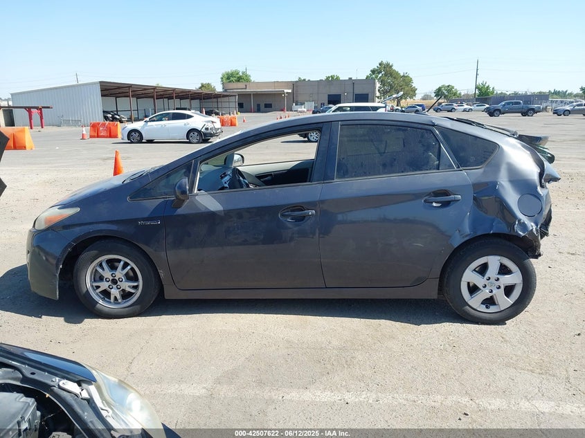 2011 TOYOTA PRIUS VIN: JTDKN3DUXB5366045
