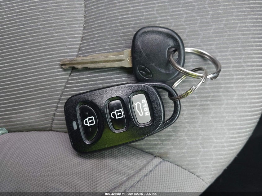 2017 HYUNDAI ELANTRA SE - 5NPD74LF6HH163108