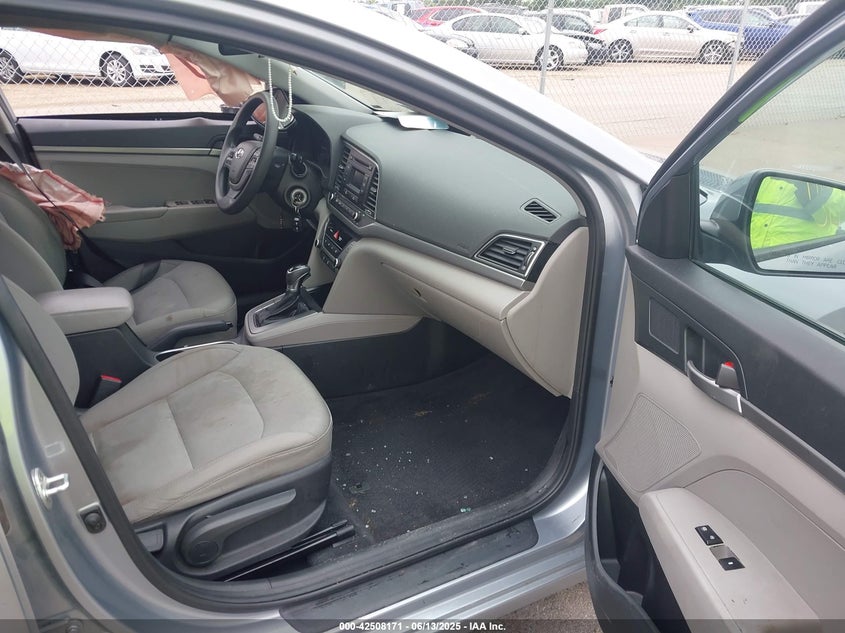 2017 HYUNDAI ELANTRA SE - 5NPD74LF6HH163108