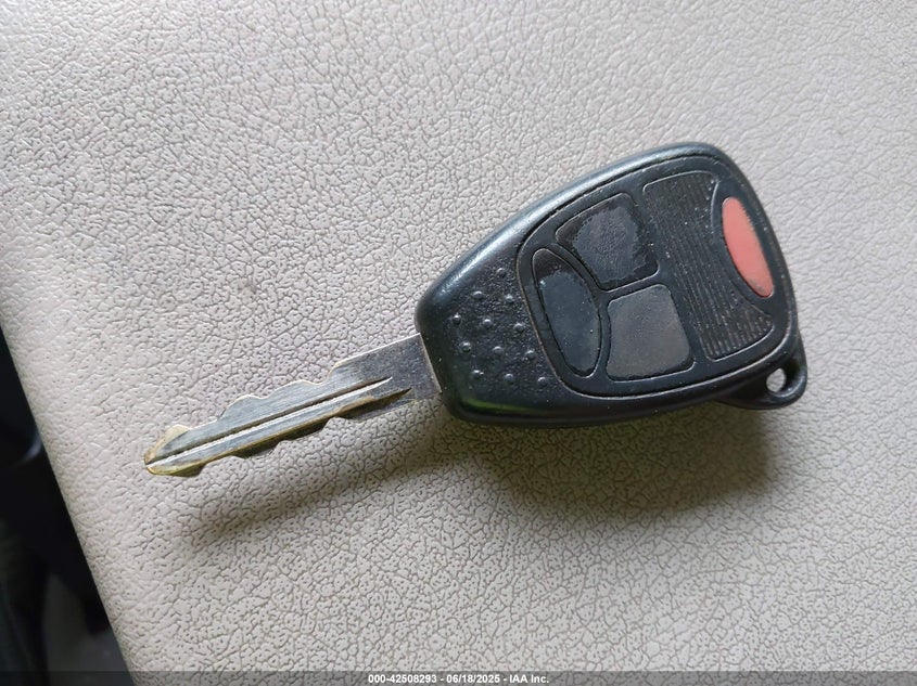 2008 JEEP LIBERTY VIN: 1J8GN28K28W253193