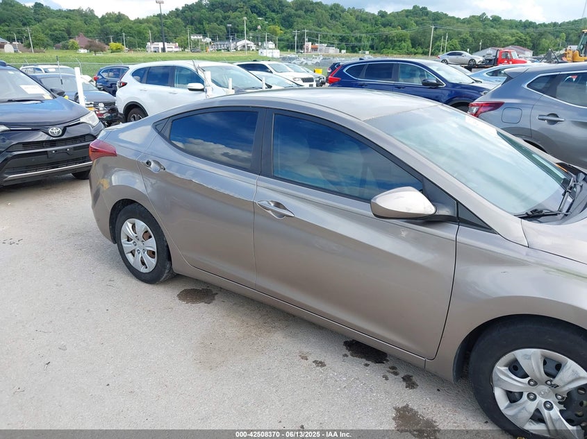 2014 HYUNDAI ELANTRA SE - 5NPDH4AE8EH492864