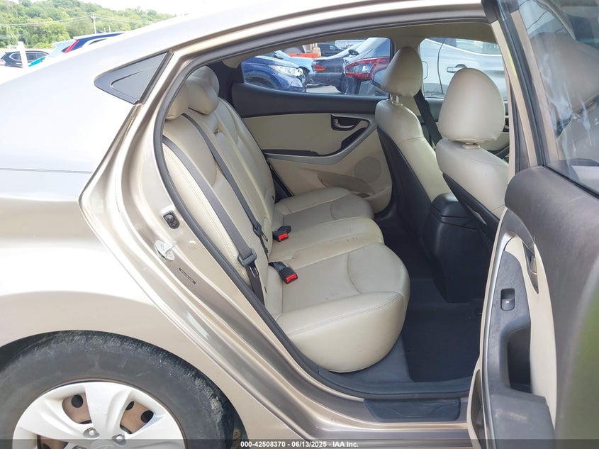 2014 HYUNDAI ELANTRA SE - 5NPDH4AE8EH492864