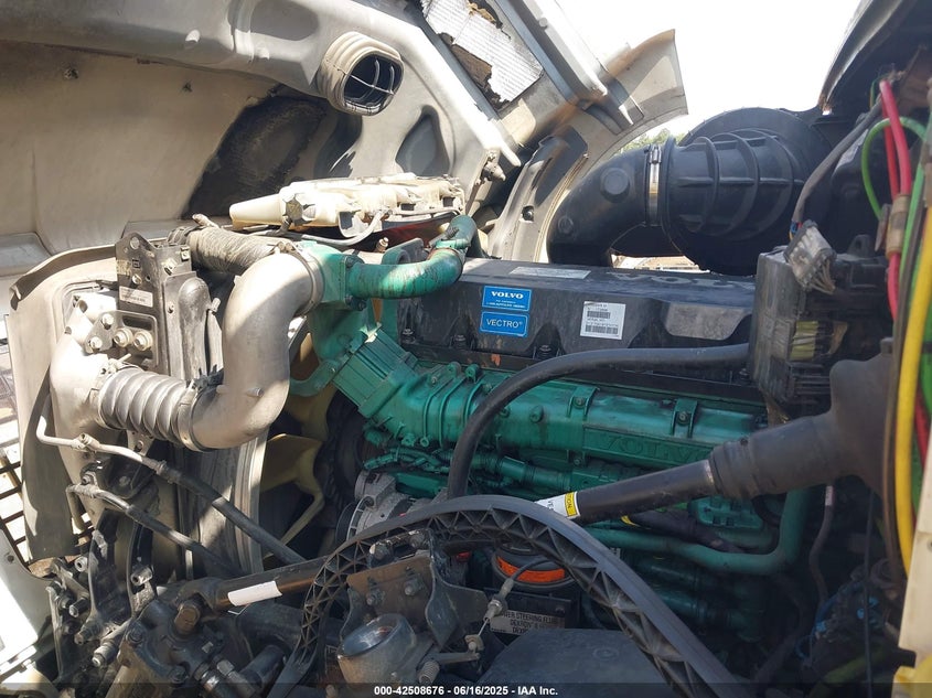 2014 Volvo Vn Vnl VIN: 4V4NC9EH1EN17269 Lot: 42508676