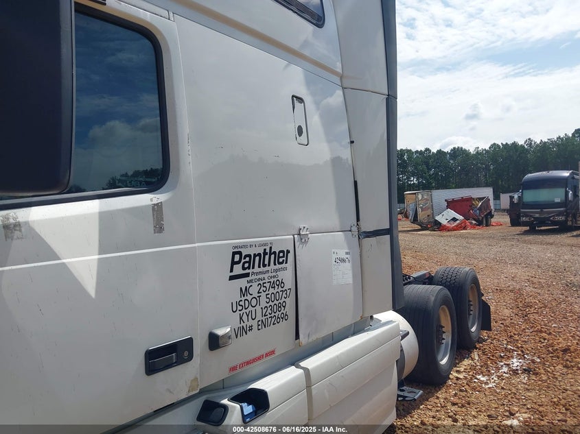 2014 Volvo Vn Vnl VIN: 4V4NC9EH1EN17269 Lot: 42508676