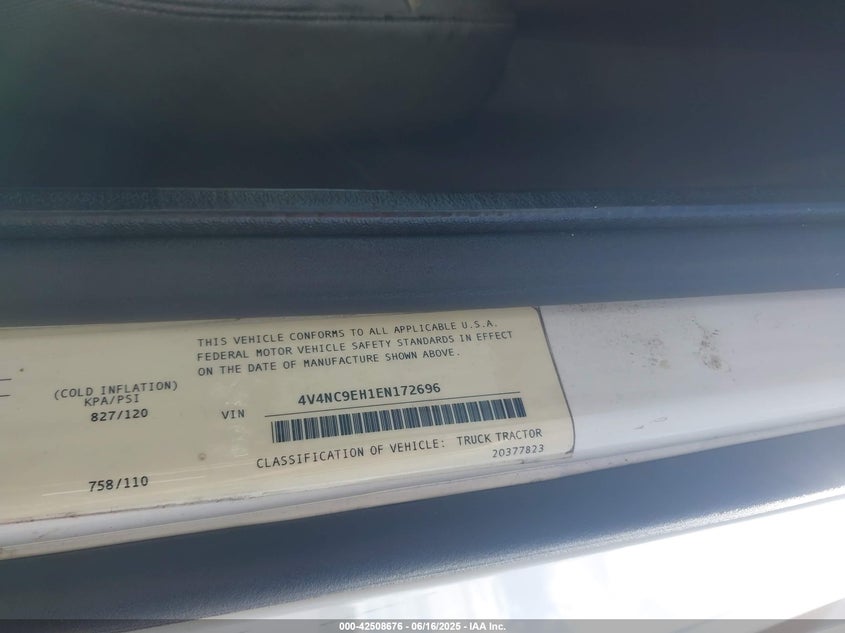 2014 Volvo Vn Vnl VIN: 4V4NC9EH1EN17269 Lot: 42508676