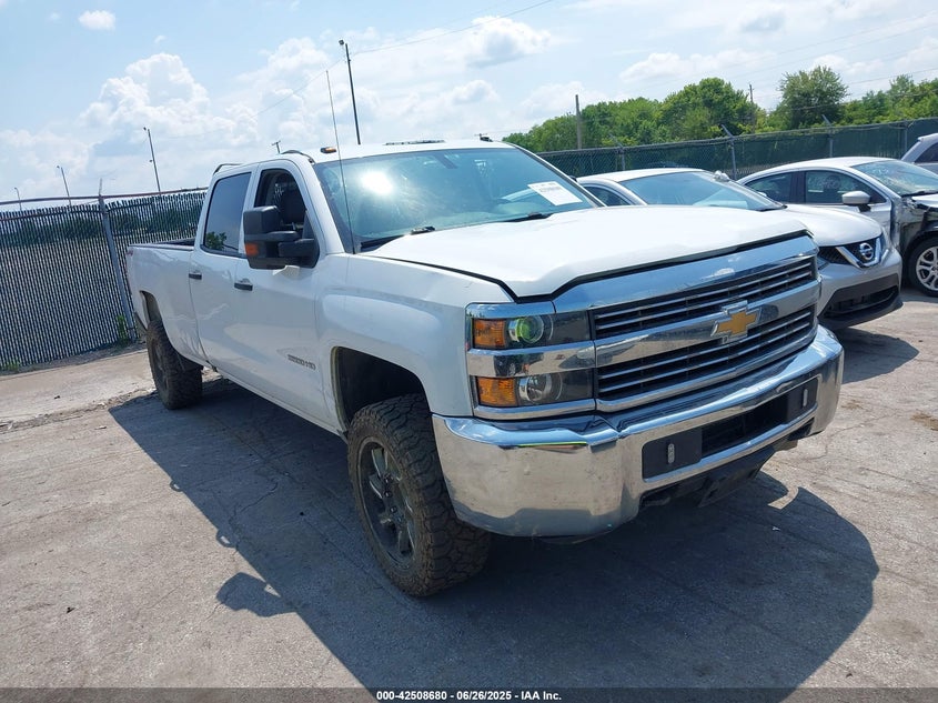 1GC4KYCG8JF242598 2018 Chevrolet Silverado 3500Hd Wt auction photo 1