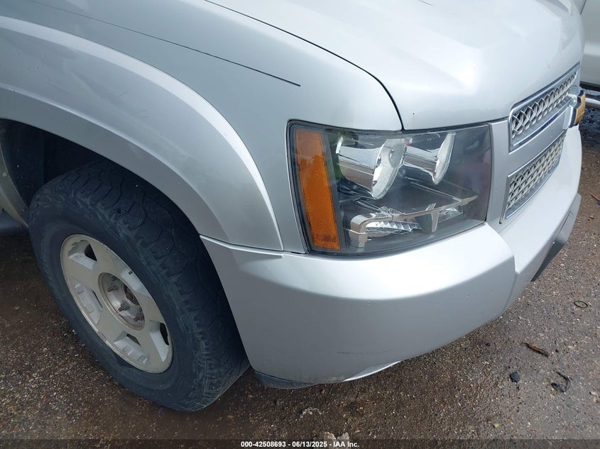 2013 CHEVROLET TAHOE VIN: 1GNSKBE05DR121669