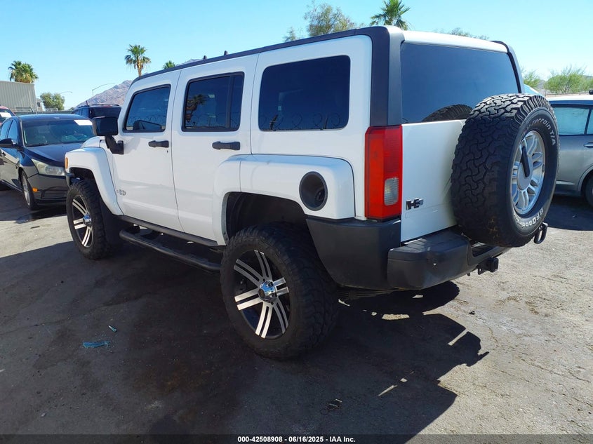 2006 HUMMER H3 SUV VIN: 5GTDN136768125895