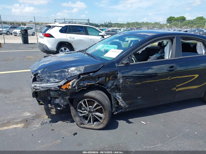 2024 KIA FORTE auction photo 6