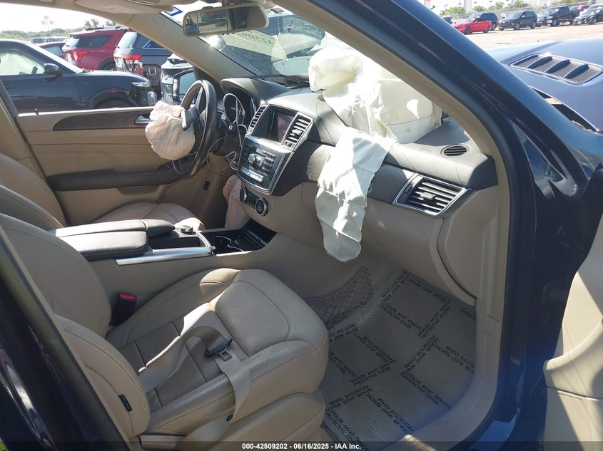 2015 MERCEDES-BENZ ML 350 - 4JGDA5JB5FA617579