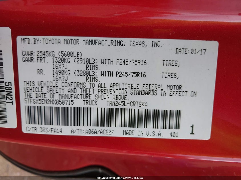 VIN 5TFSX5EN2HX050715 2017 TOYOTA TACOMA SR