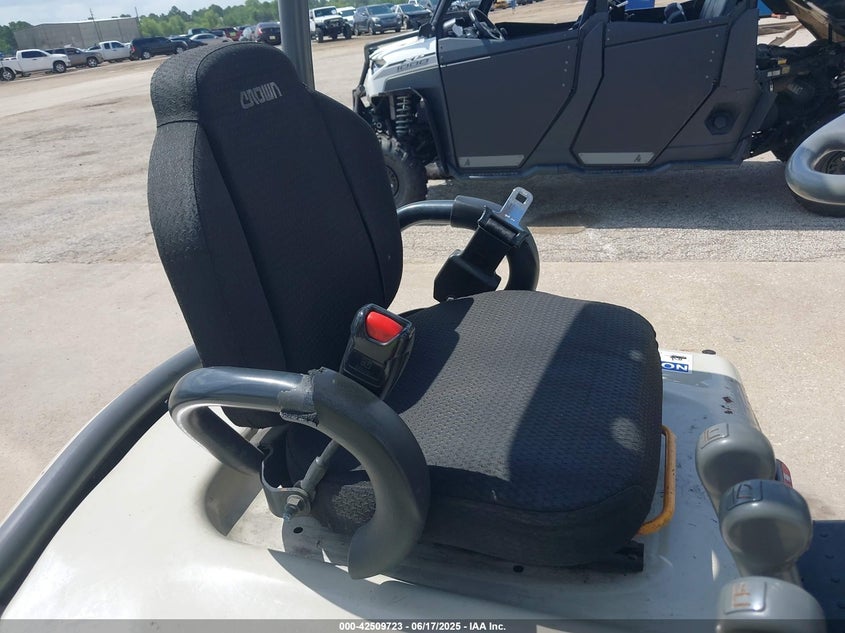 0000000009A210207 2015 TOYOTA  photo no. 8