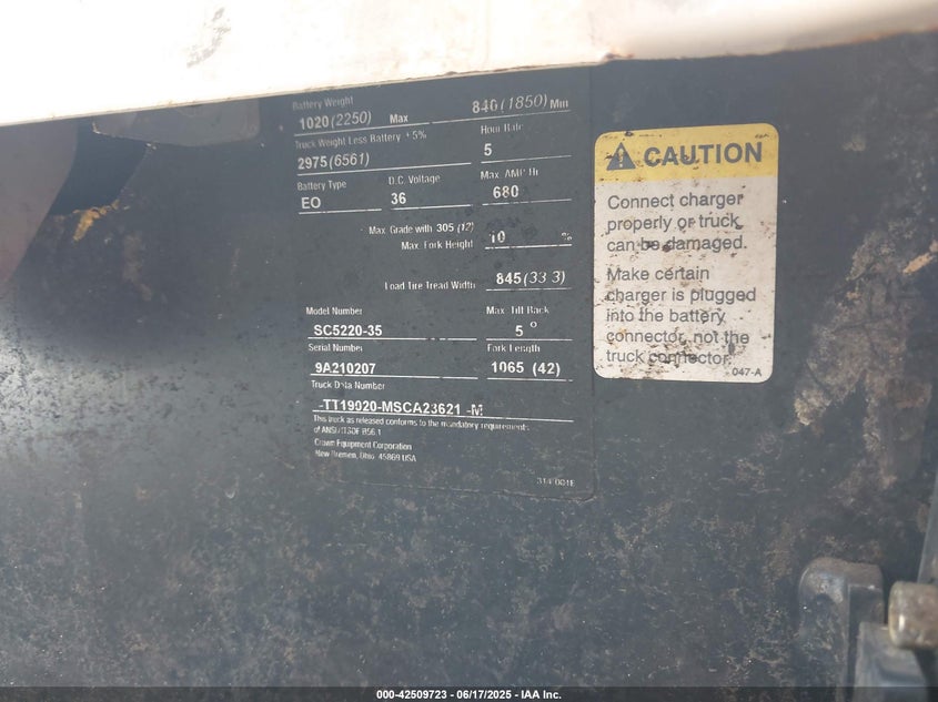 0000000009A210207 2015 TOYOTA  photo no. 9