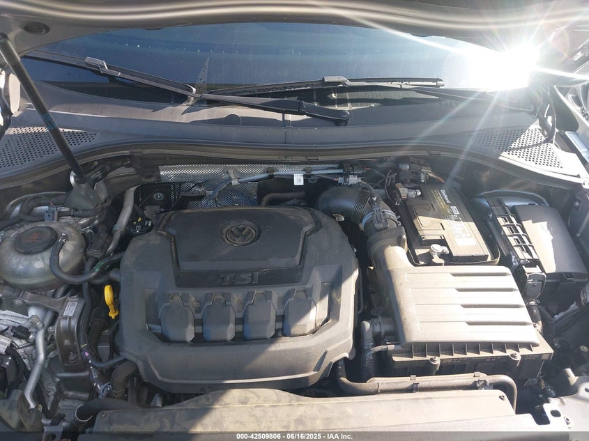 2021 VOLKSWAGEN TIGUAN VIN: 3VV3B7AX0MM003268