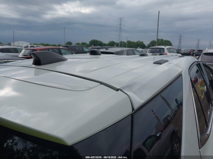 2019 CHEVROLET EQUINOX LT - 2GNAXTEV3K6290063