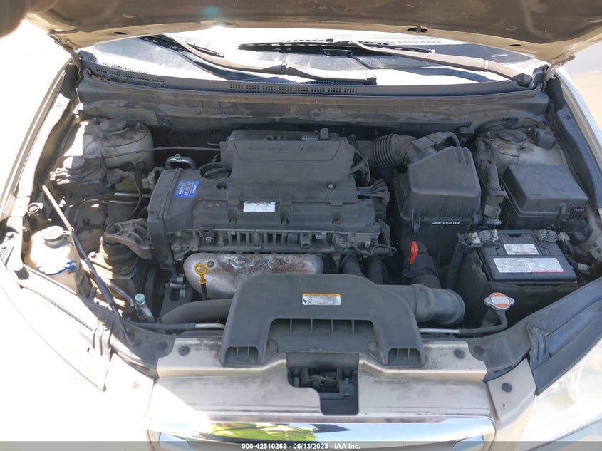 2010 HYUNDAI ELANTRA VIN: KMHDU4AD4AU880124