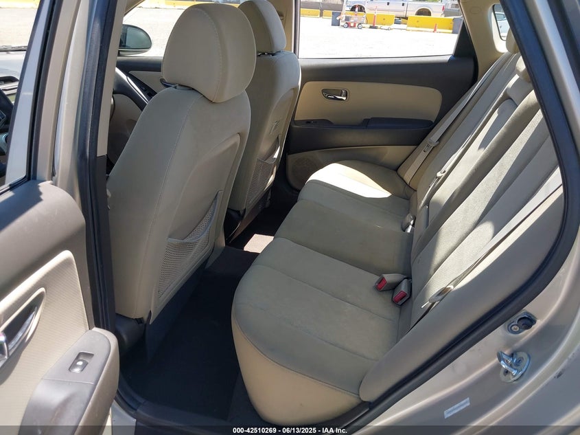 2010 HYUNDAI ELANTRA VIN: KMHDU4AD4AU880124