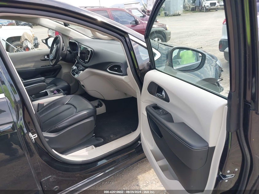 2023 CHRYSLER PACIFICA TOURING L - 2C4RC1BG0PR615940