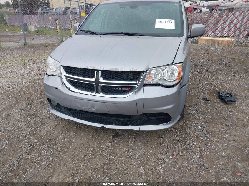 VIN 2C4RDGCG7JR301434 2018 DODGE GRAND CARAVAN SXT