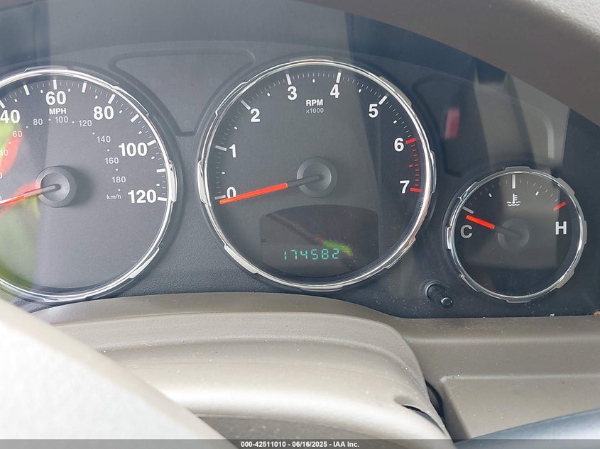 2010 JEEP LIBERTY VIN: 1J4PN2GK7AW143877