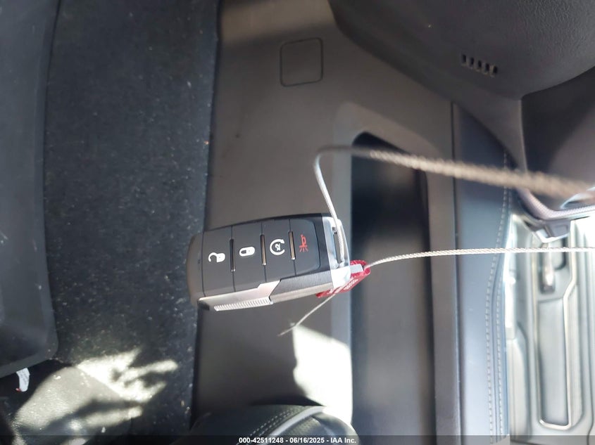 2021 RAM 1500 LIMITED  4X2 5'7 BOX - 1C6RREHT2MN747043