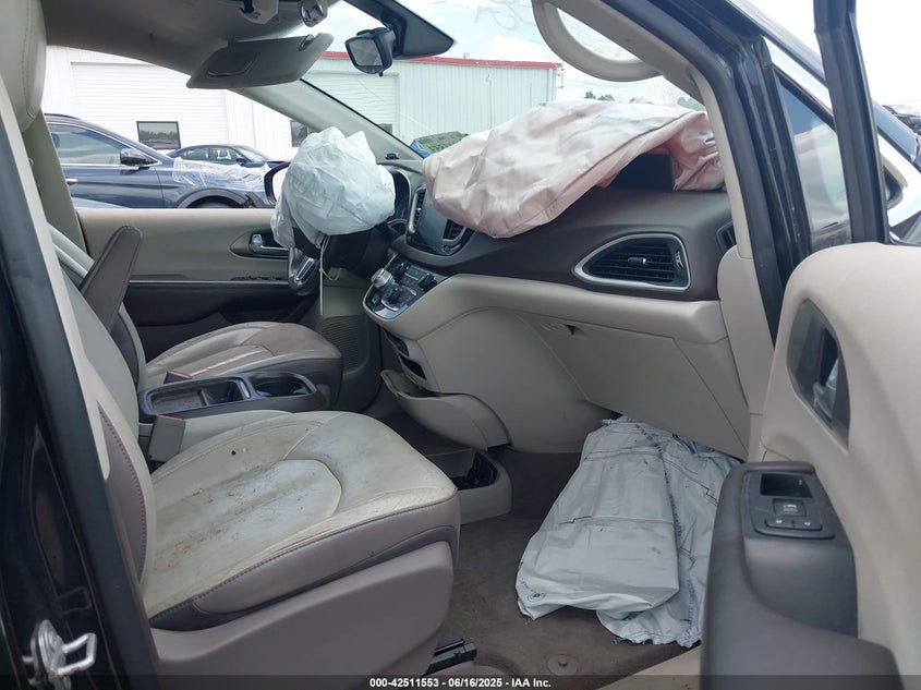 VIN 2C4RC1BG1HR705602 2017 CHRYSLER PACIFICA TOURING-L