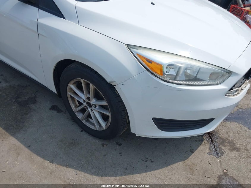 2015 FORD FOCUS SE - 1FADP3F25FL301755