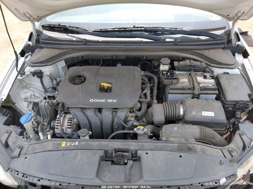2017 HYUNDAI ELANTRA VIN: KMHD74LF5HU075281