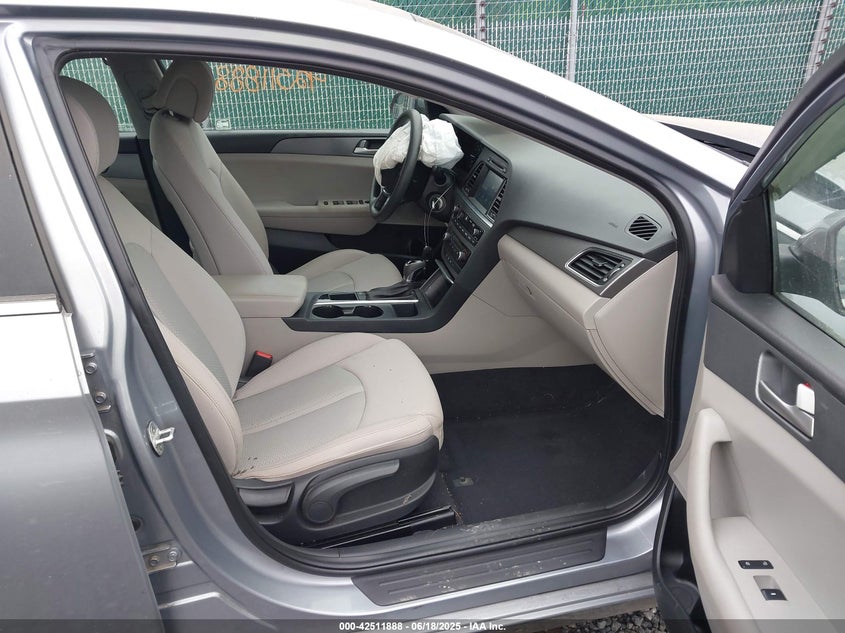 2017 HYUNDAI SONATA ECO - 5NPE24AA7HH529345