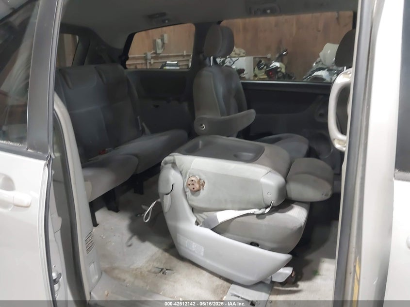 2006 Toyota Sienna Le VIN: 5TDZA23C66S390274 Lot: 42512142