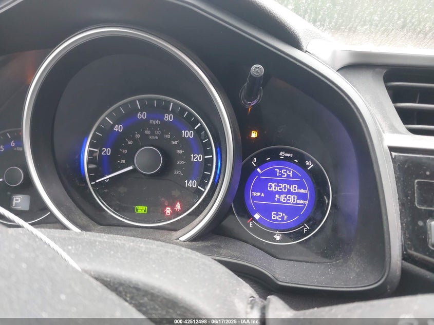 2016 HONDA FIT VIN: JHMGK5H73GX030004