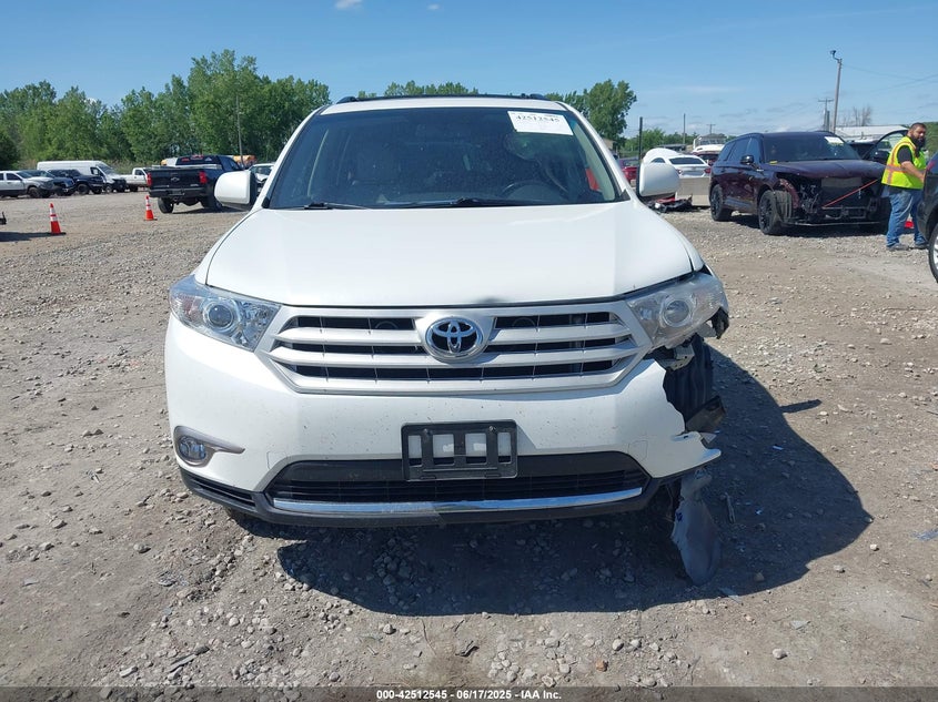 2012 TOYOTA HIGHLANDER VIN: 5TDBK3EH7CS109687