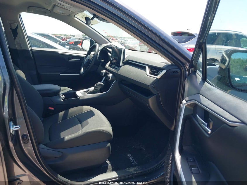 2025 TOYOTA RAV4 XLE - 2T3W1RFV3SC321092
