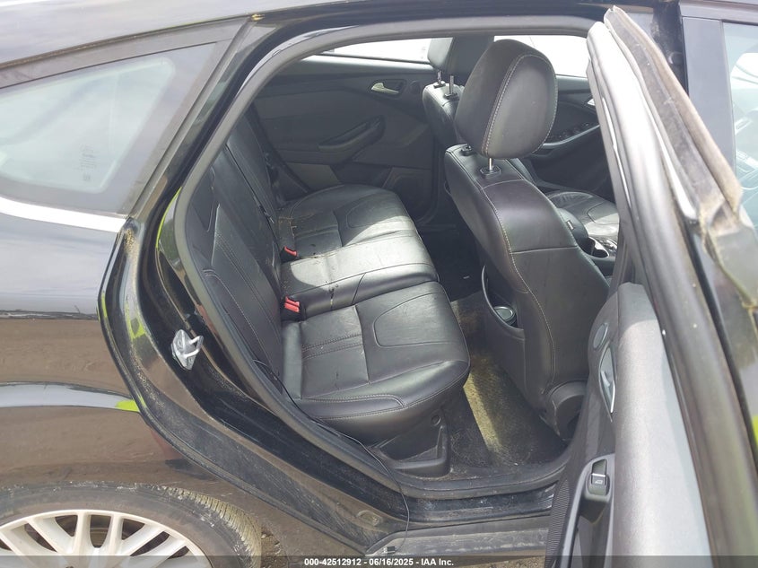 2014 FORD FOCUS TITANIUM - 1FADP3N25EL194433