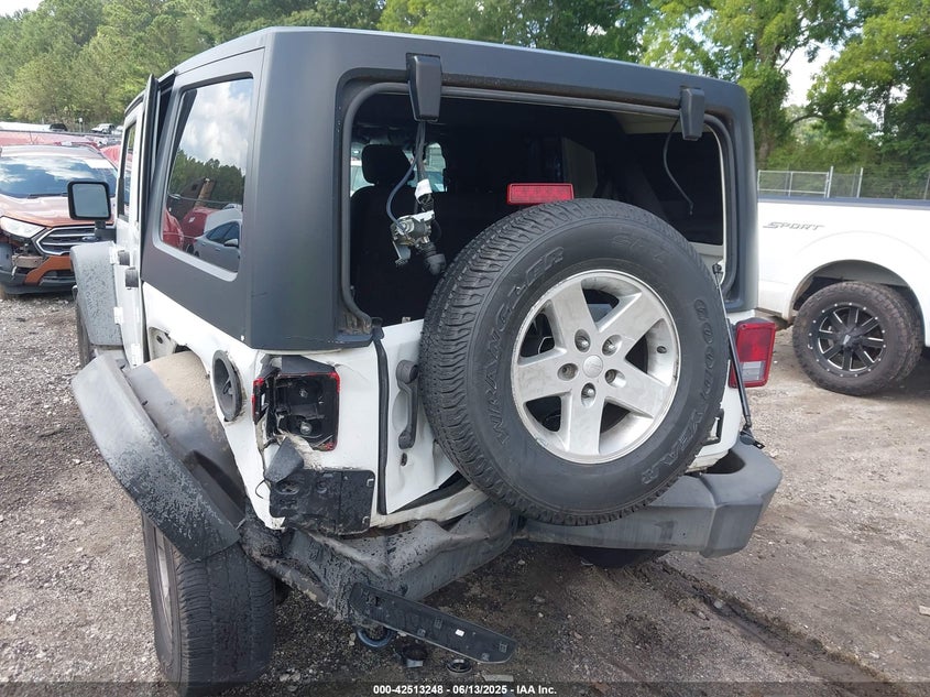 2014 Jeep Wrangler Unlimited Sport VIN: 1C4BJWDG6EL319604 Lot: 42513248