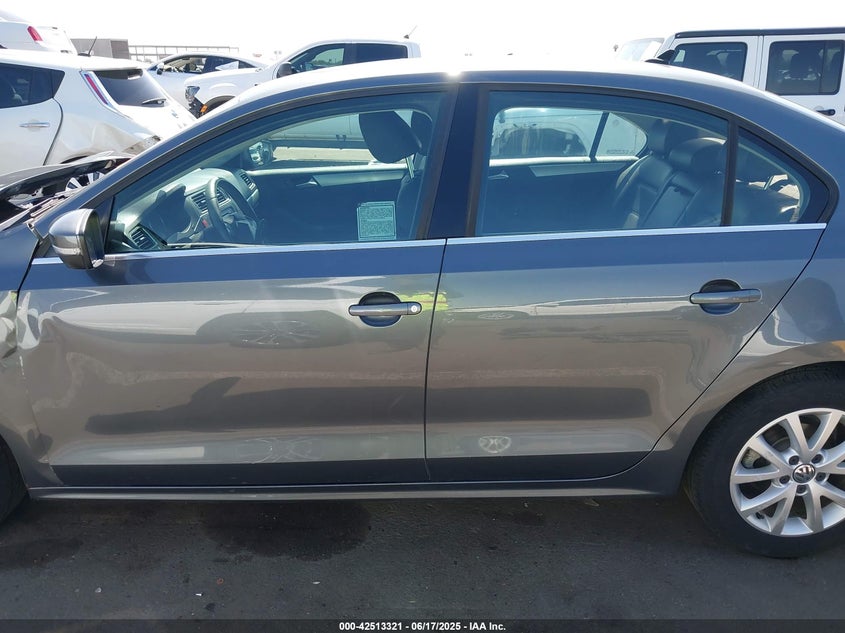 2013 VOLKSWAGEN JETTA VIN: 3VWDP7AJ0DM367686