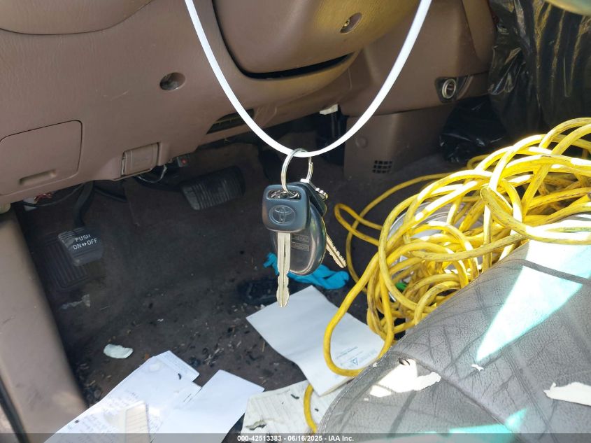 2000 Toyota Tundra Access Cab Limited VIN: 5TBRT3813YS049448 Lot: 42513383